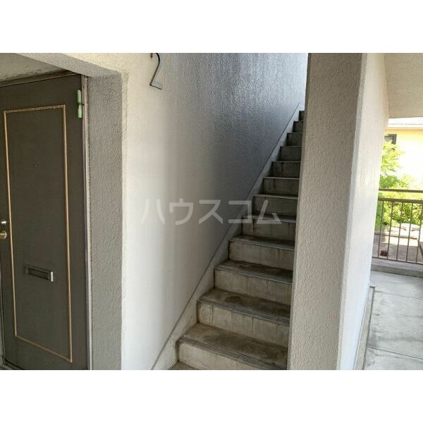 19/26 エントランス