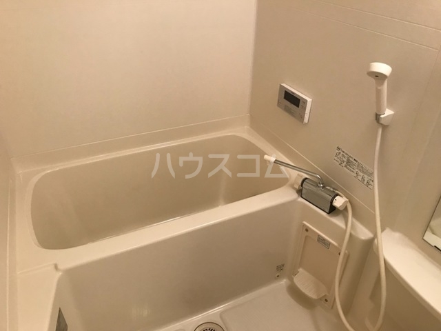 13/30 浴室