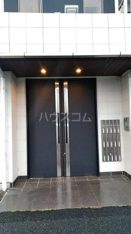 19/29 エントランス