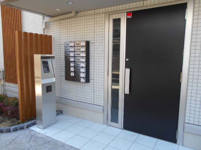 17/18 エントランス