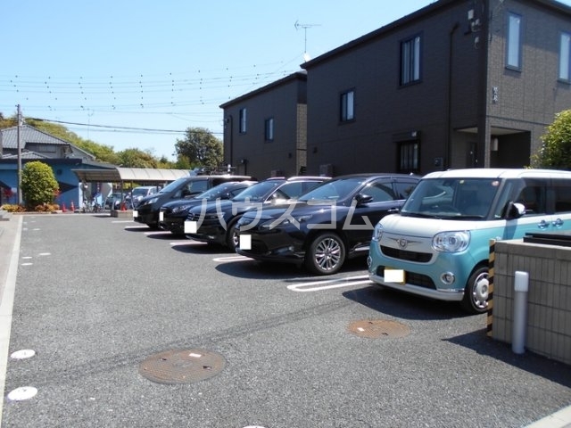 22/30 駐車場