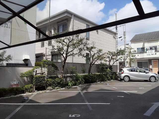 24/29 駐車場
