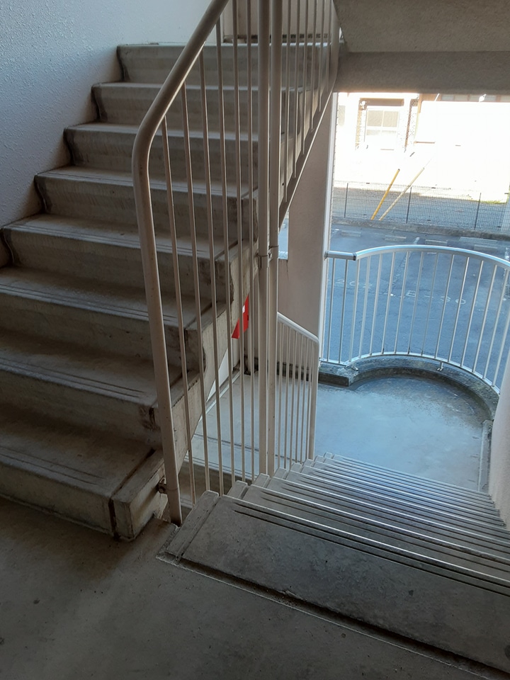 2/9 エントランス