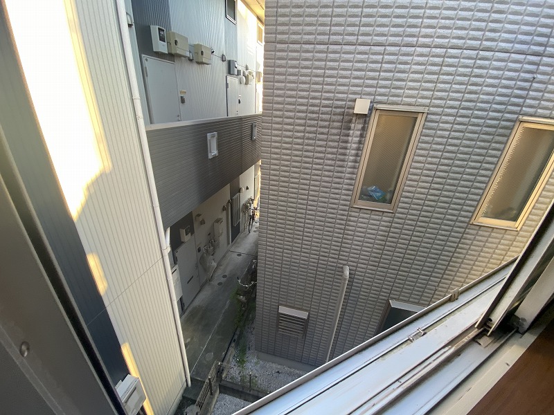 15/28 バルコニー