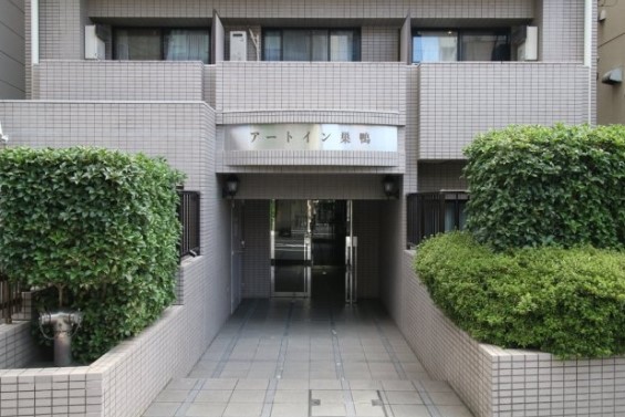 19/26 エントランス