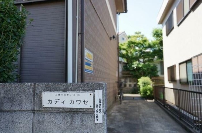 17/22 エントランス