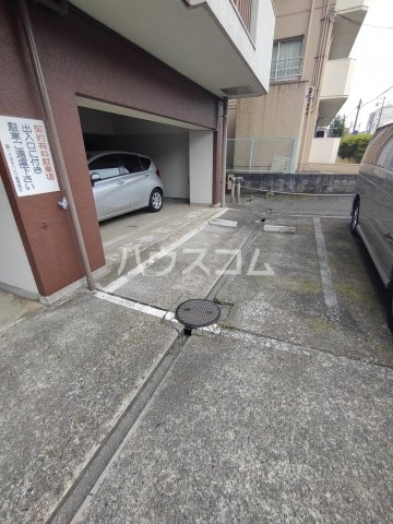 22/29 駐車場