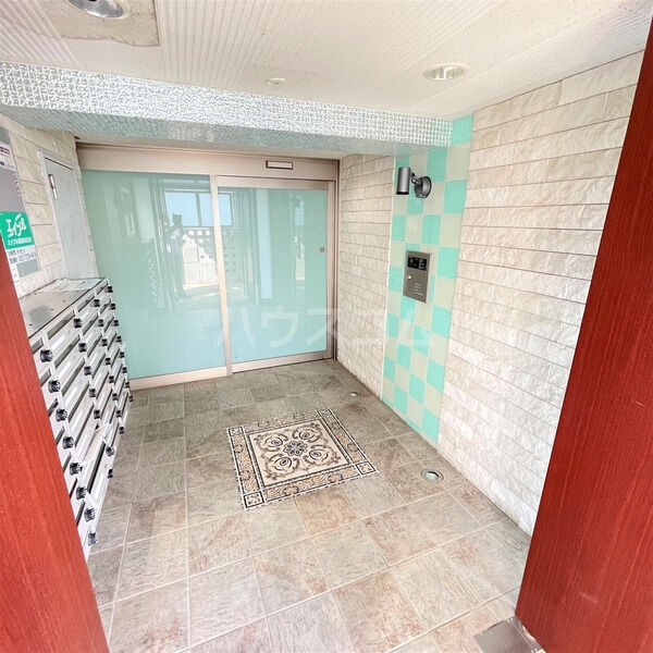 13/25 エントランス