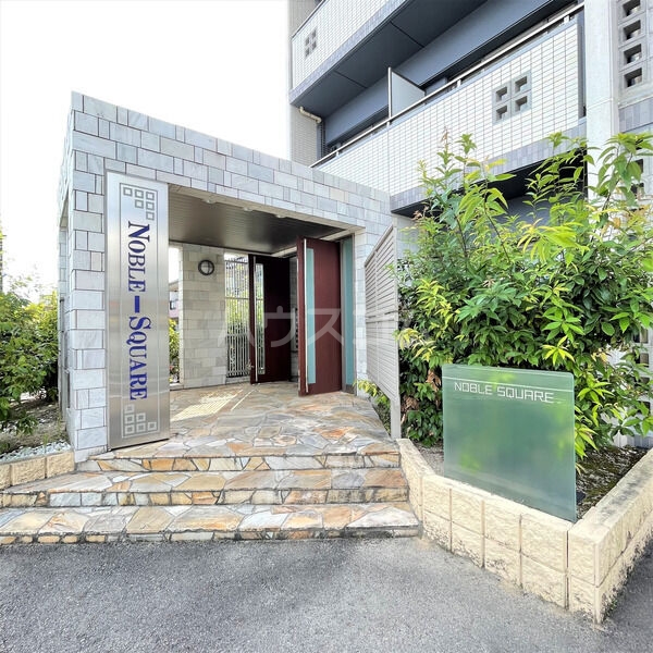 14/25 エントランス