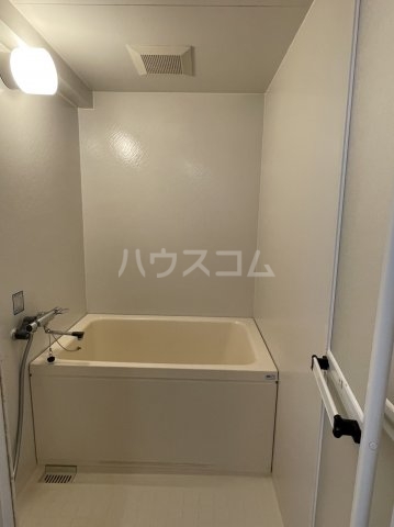 16/30 浴室
