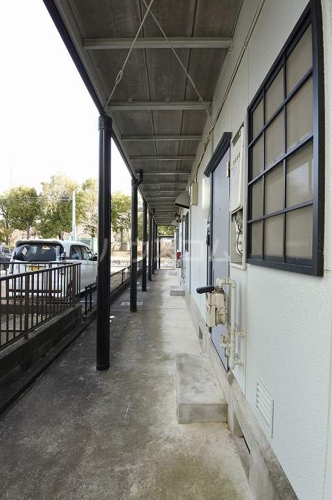 14/16 エントランス