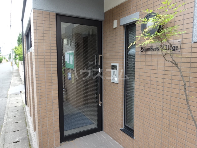 21/29 エントランス