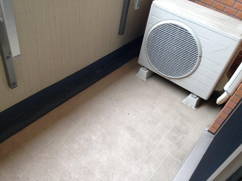 19/27 バルコニー