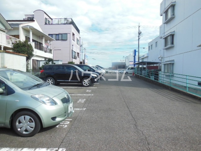 25/30 駐車場
