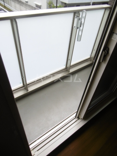 19/30 バルコニー