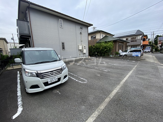 23/30 駐車場