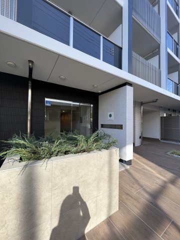 26/30 エントランス