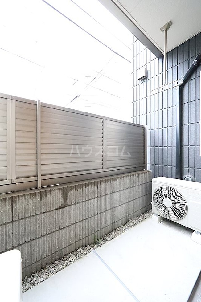 14/23 バルコニー