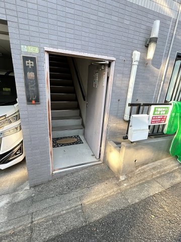 3/7 エントランス