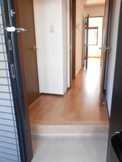 5/18 玄関
