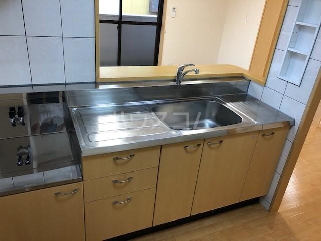 13/26 キッチン
