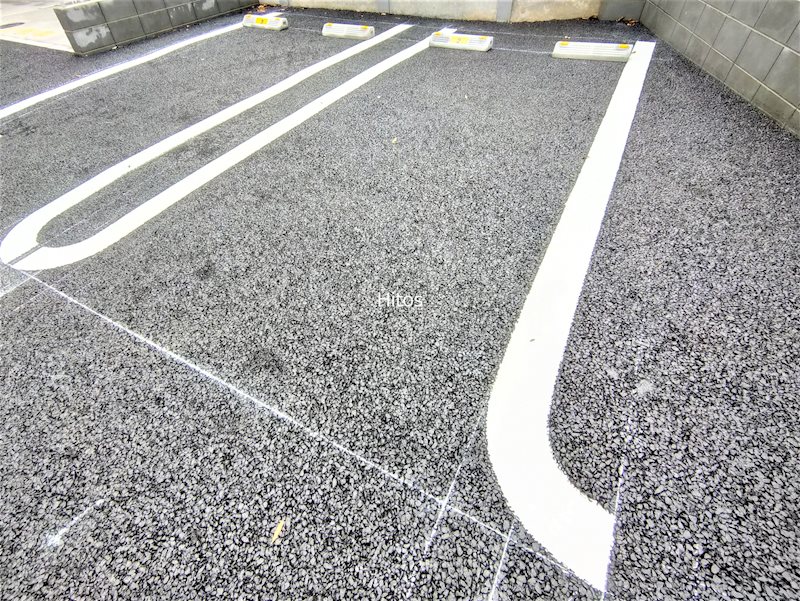 18/21 駐車場