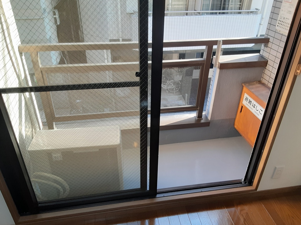 18/28 バルコニー