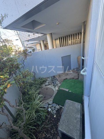 19/28 バルコニー