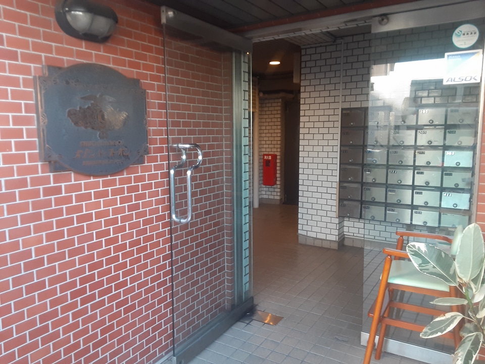 3/7 エントランス