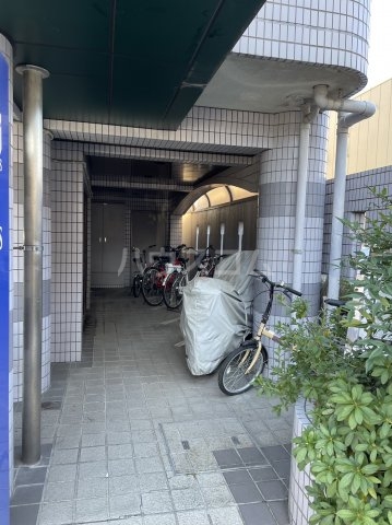 14/22 エントランス