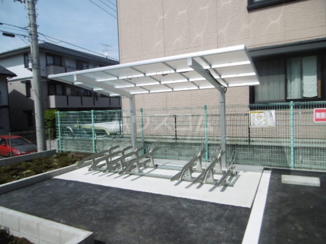2/4 駐車場