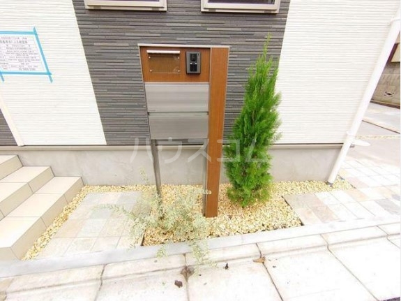 14/23 エントランス