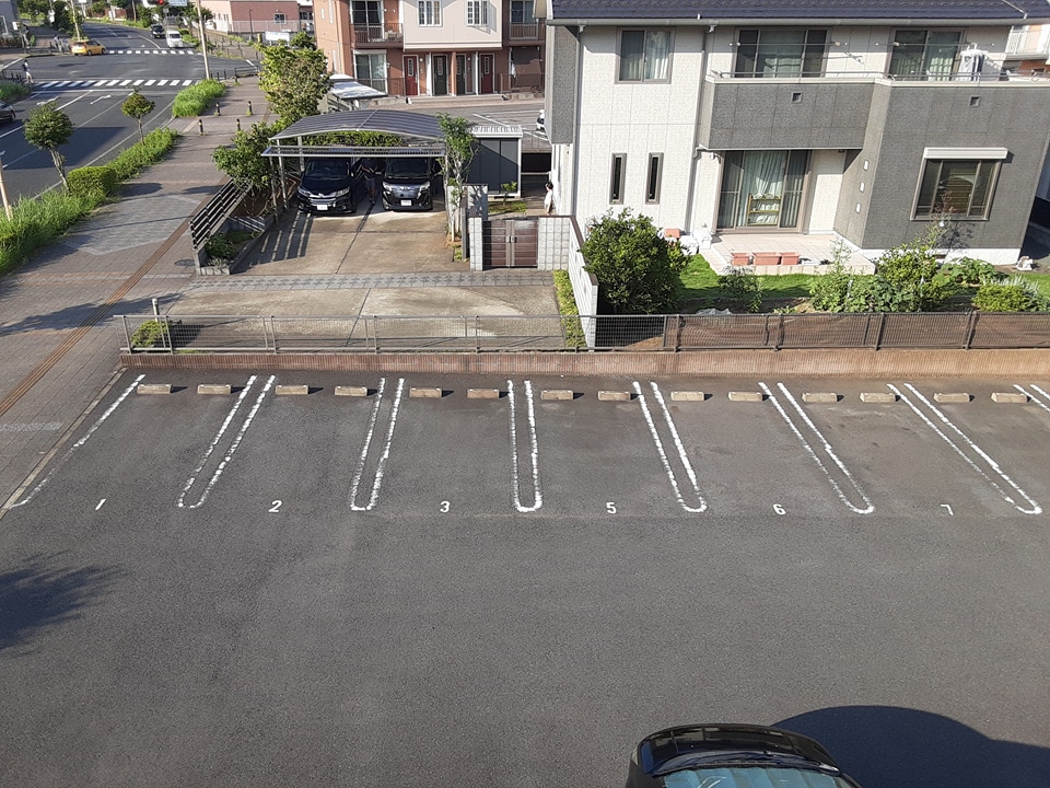 18/21 駐車場