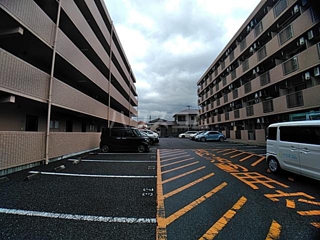 5/8 駐車場