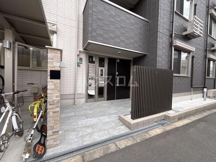 17/22 エントランス