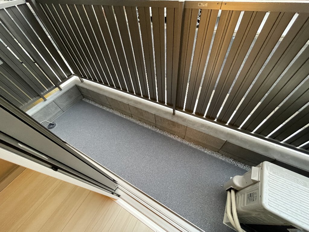 18/30 バルコニー