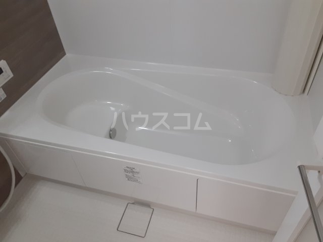 13/30 浴室