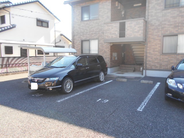 26/30 駐車場
