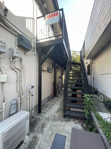 20/29 エントランス