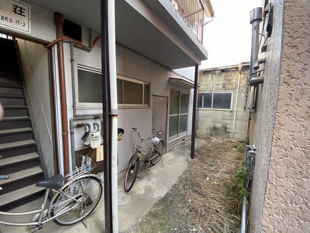 21/29 エントランス