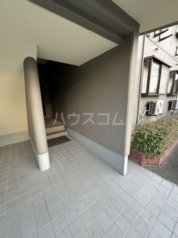 21/29 エントランス