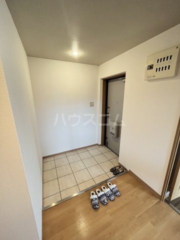 13/30 玄関