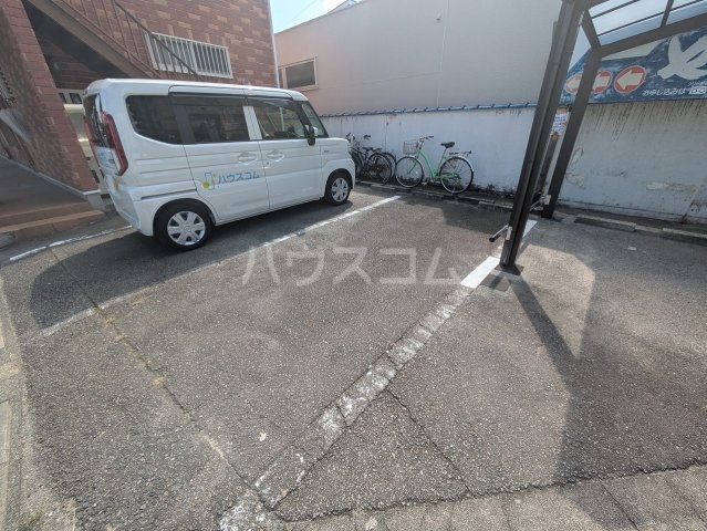 2/11 駐車場