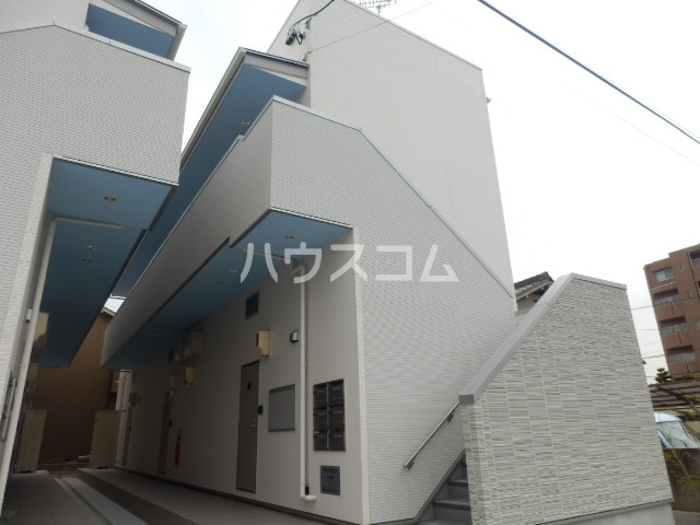 17/19 エントランス