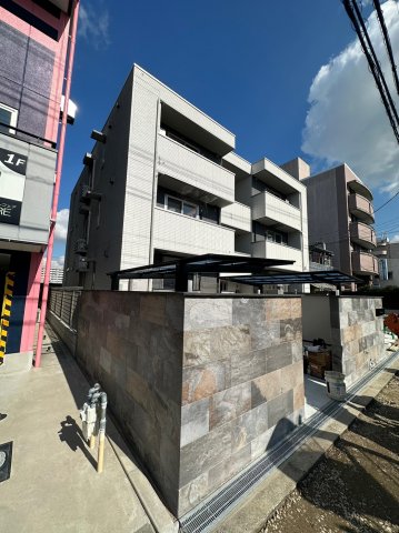 14/22 エントランス