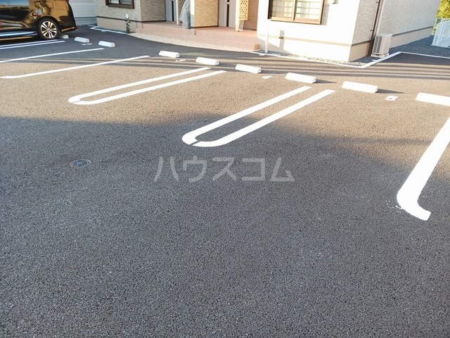 14/20 駐車場