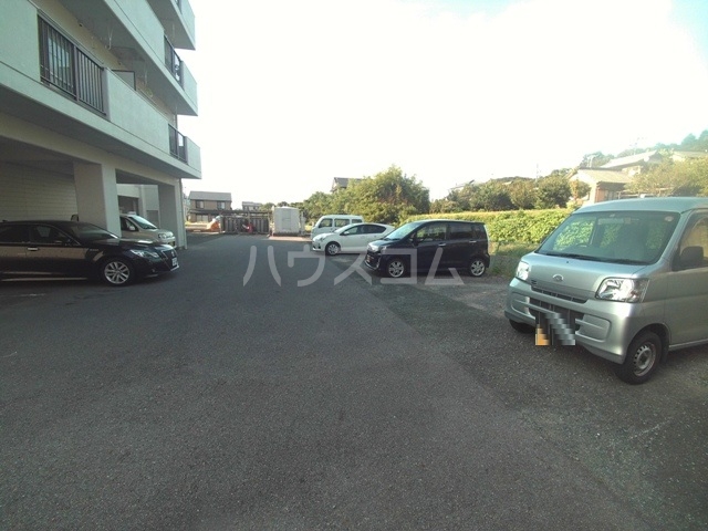21/30 駐車場