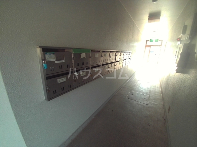 22/30 エントランス