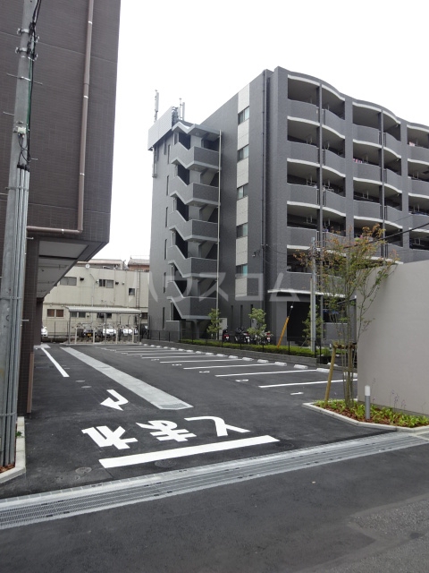 22/30 駐車場