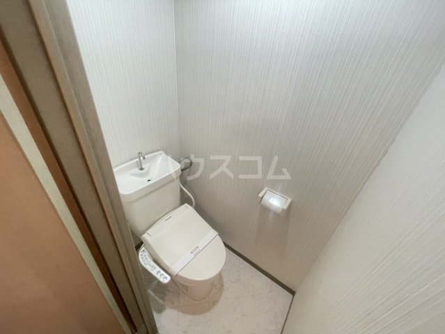 23/30 トイレ